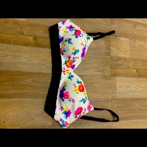 Victoria’s Secret 34D wireless bra